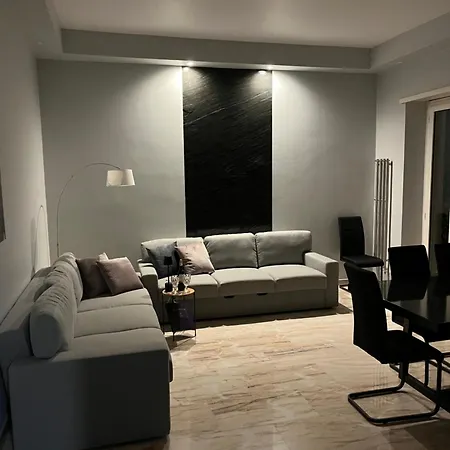 Nero Apartment Nettuno